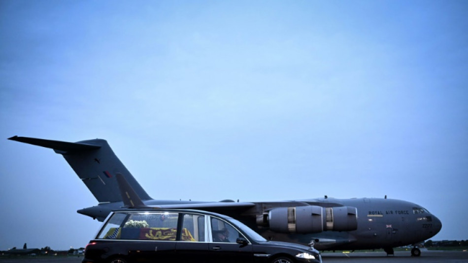 La capilla ardiente, una tradici&oacute;n solemne para reyes brit&aacute;nicos y algunos plebeyos