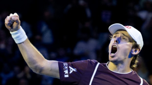 De Minaur upsets Zverev and will face Alcaraz in Vienna final