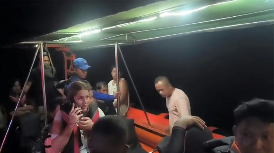 Desaparecidos cuatro miembros de una familia espa&ntilde;ola tras naufragio en Indonesia