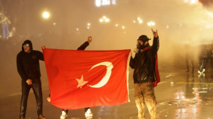 Turquie: premi&egrave;re nuit en prison pour le maire d'Istanbul, la contestation continue