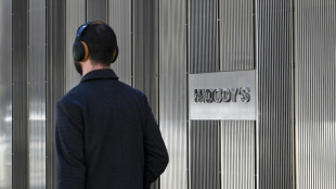 Moody's prive la dette américaine de son triple A, coup dur pour Trump