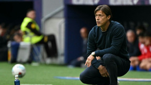 El Sevilla anuncia el despido del t&eacute;cnico argentino Mat&iacute;as Almeyda