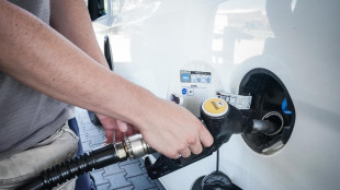 Nuovi ribassi, benzina al self &egrave; a 1,782 euro al litro