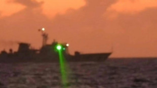 La guardia costera filipina acusa a un barco chino de utilizar "luz l&aacute;ser" militar
