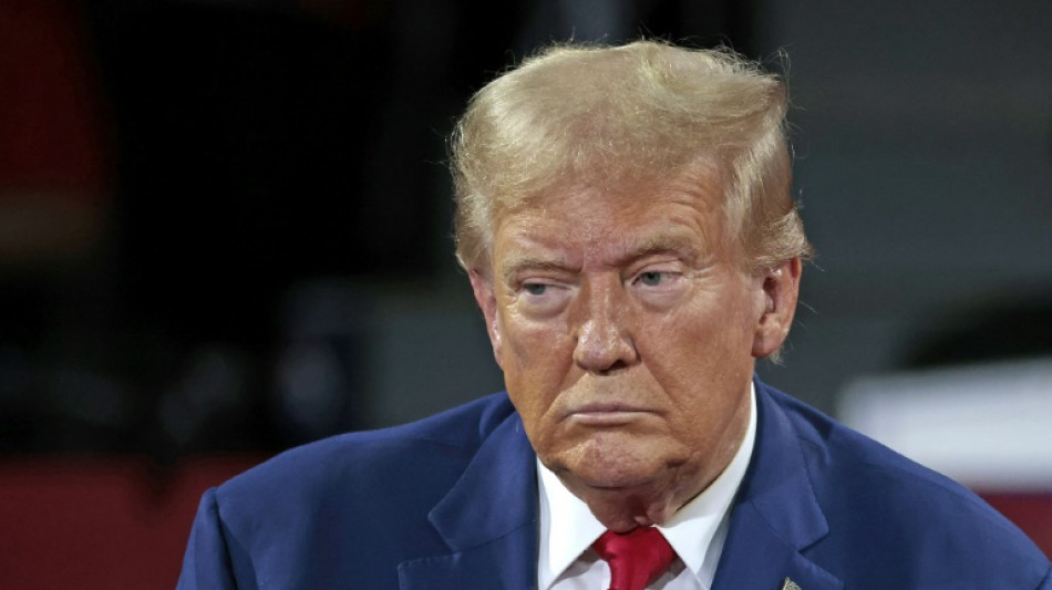 Trump dit qu'il pr&eacute;f&eacute;rerait ne pas imposer de droits de douane &agrave; la Chine