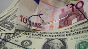 L'euro &egrave; in calo a 1,0819 dollari in avvio di giornata