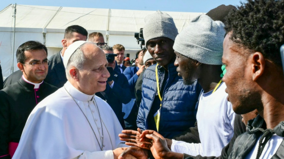 Ca&oacute;tico fin de la visita del papa, que vuelve a Roma en el avi&oacute;n del rey de Espa&ntilde;a