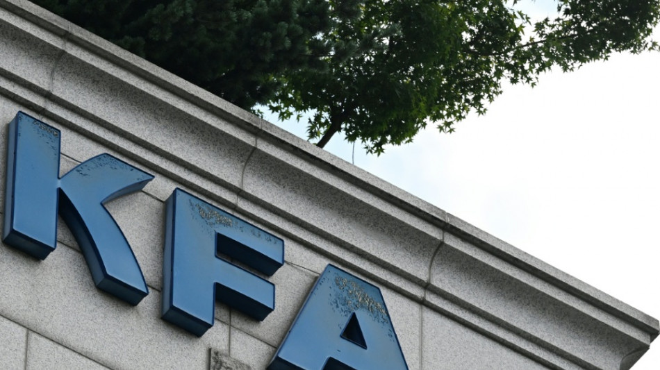 S&uuml;dkoreas Verband gibt Massagen-Skandal zu: "Desolate Lage"