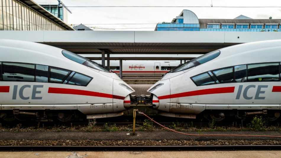 Bericht: Bundesl&auml;nder pl&auml;dieren f&uuml;r h&ouml;here Entsch&auml;digungen bei Zugversp&auml;tungen