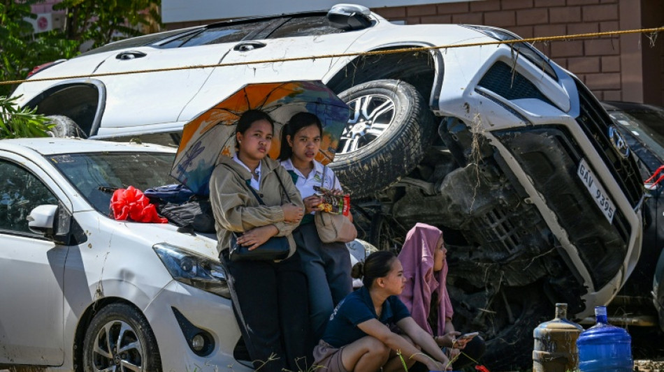 Philippinen setzen Suche nach Toten aus und wappnen sich für nächsten Taifun