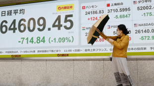 Borsa: Tokyo, apertura in aumento (+0,37%)