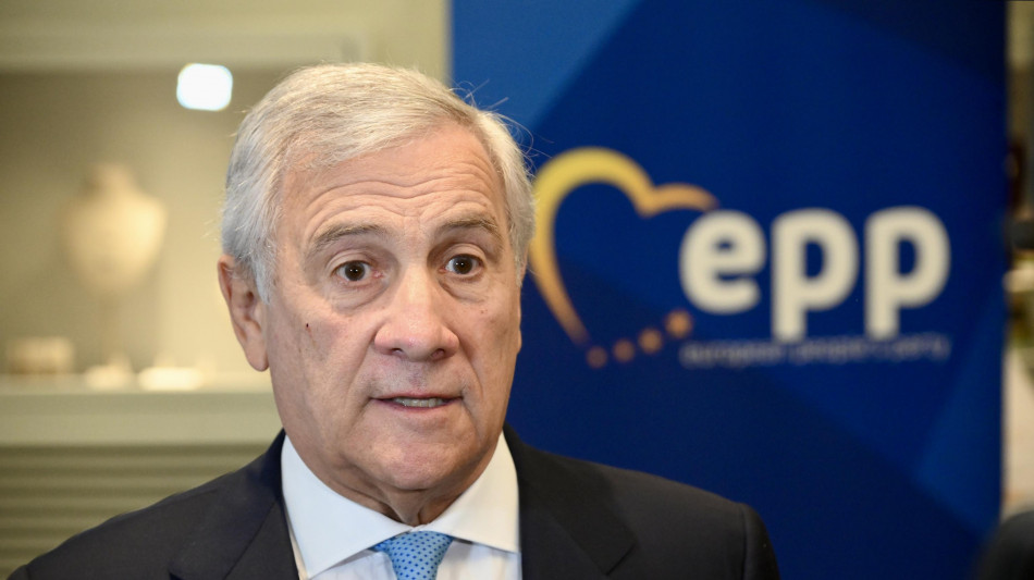 Tajani, inaccettabile violenza e chi dall'opposizione soffia sul fuoco