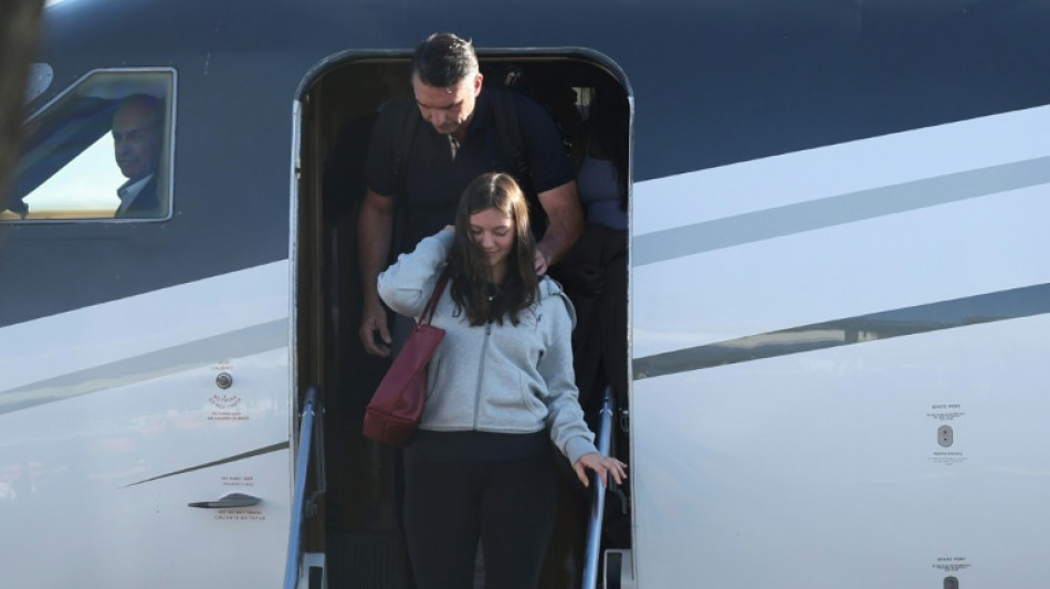 Democratas pedem explica&ccedil;&otilde;es a governo Trump por fuga de Fl&aacute;vio Bolsonaro para os EUA