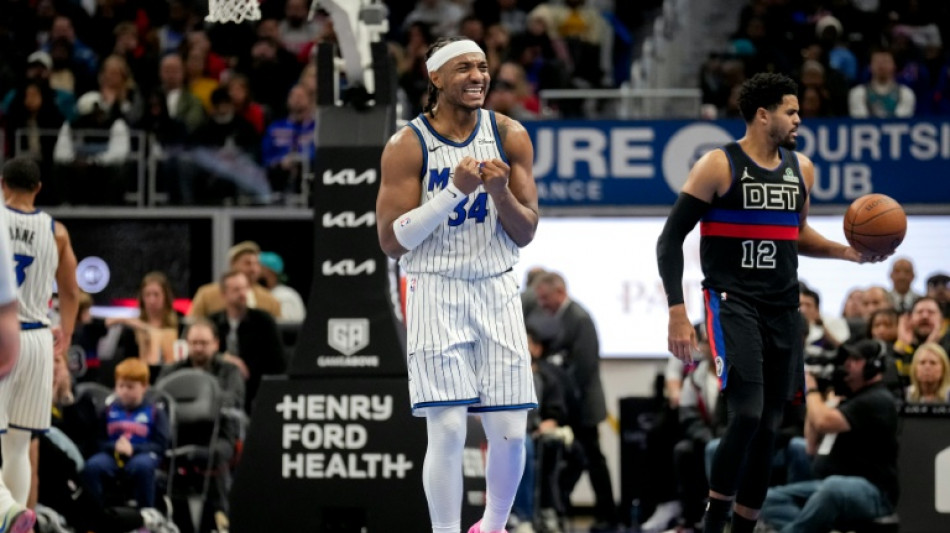 NBA: Orlando se qualifie pour les quarts de la coupe &agrave; D&eacute;troit, performance des Spurs &agrave; Denver