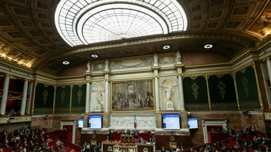 Budget: le marathon débute dans l'hémicycle, le PS prêt à censurer rapidement