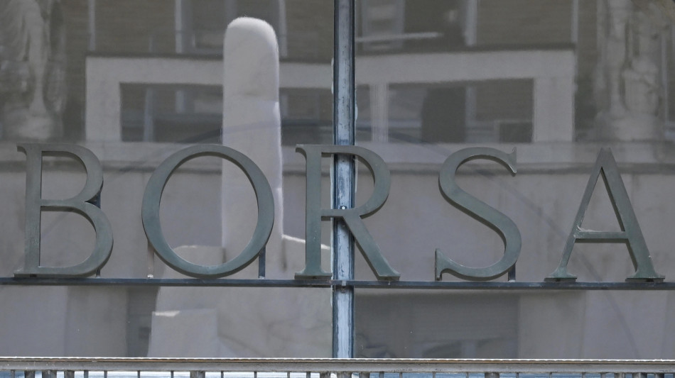 Borsa: Milano sbanda e perde oltre il 2%