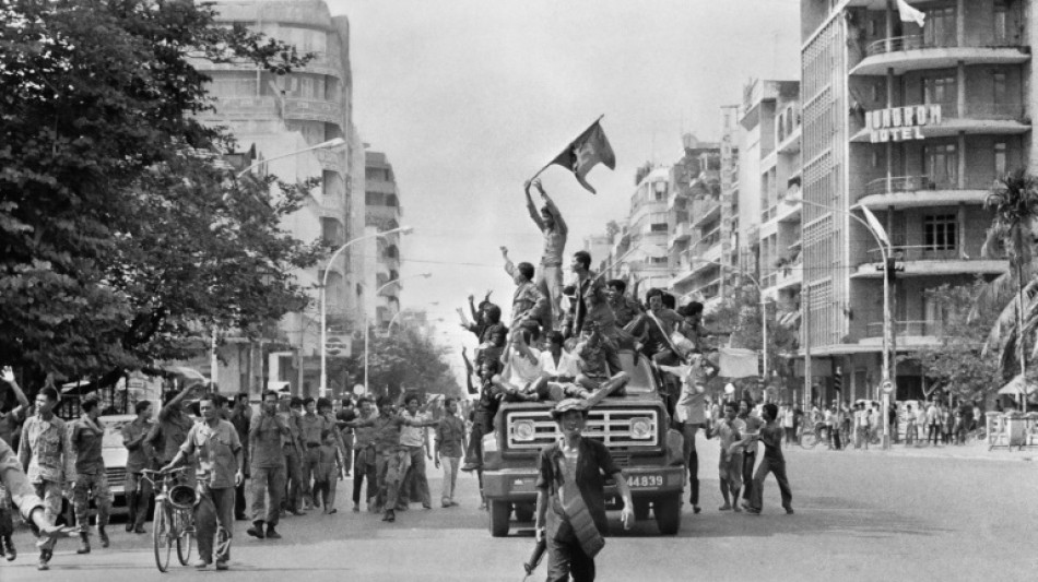 50 Jahre Machtübernahme der Roten Khmer in Kambodscha: Gedenken an Ehrenmal verboten