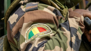 Grupos armados tomam base militar no norte do Mali