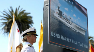 Chefe do Pentágono ordena troca de nome de navio que homenageia ícone gay