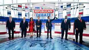 Les rivaux de Trump critiquent son absence au d&eacute;bat r&eacute;publicain
