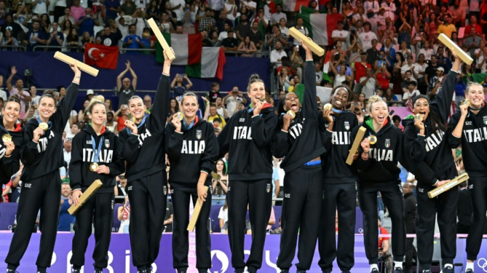 It&aacute;lia vence EUA e conquista ouro ol&iacute;mpico in&eacute;dito no v&ocirc;lei feminino