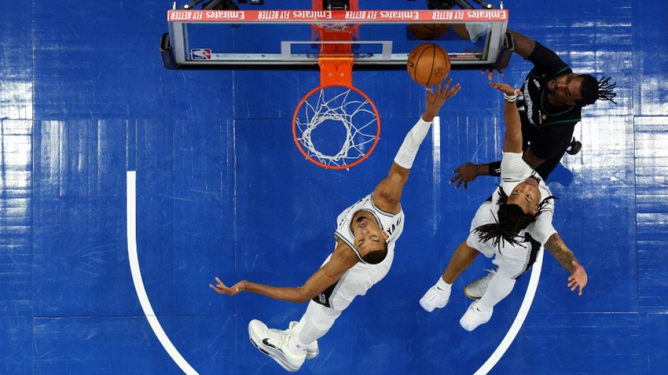 Play-offs NBA: Wembanyama en d&eacute;monstration, les Spurs s'imposent chez les Wolves