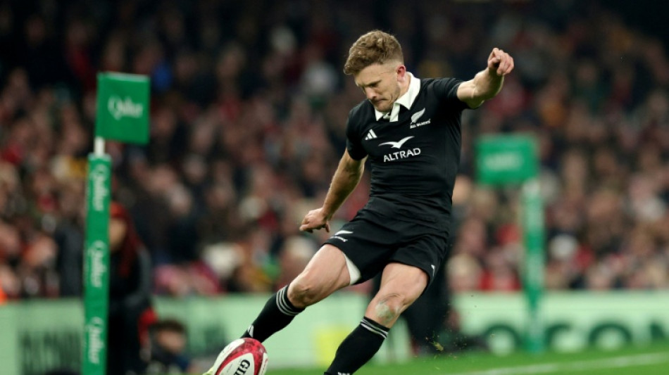 McKenzie guides New Zealand to another win over Wales