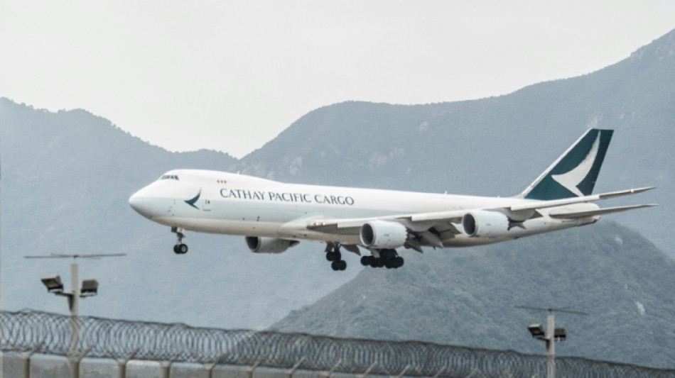 Hong Kong levantar&aacute; en abril prohibici&oacute;n de vuelos desde nueve pa&iacute;ses por covid-19