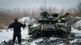 On Ukraine frontline troops plead for more tanks, munitions