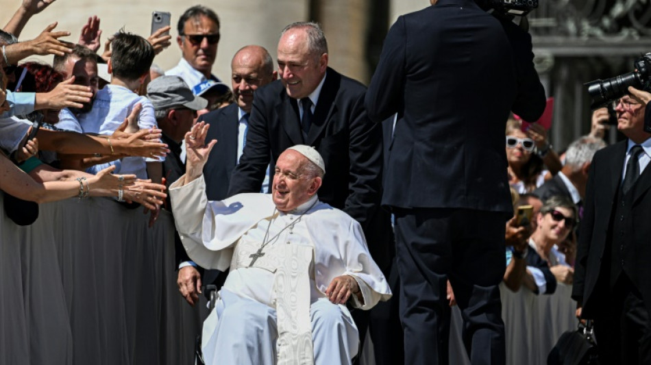 Le pape Fran&ccedil;ois op&eacute;r&eacute; d'une hernie abdominale &agrave; Rome