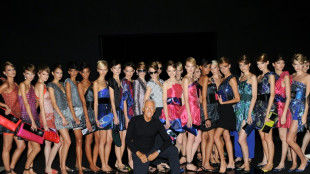 Semana da Moda de Milão recorda Armani e recebe novas estrelas