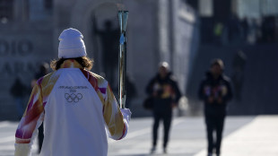 Milano Cortina: la fiamma viaggia per Roma, Berrettini tedoforo