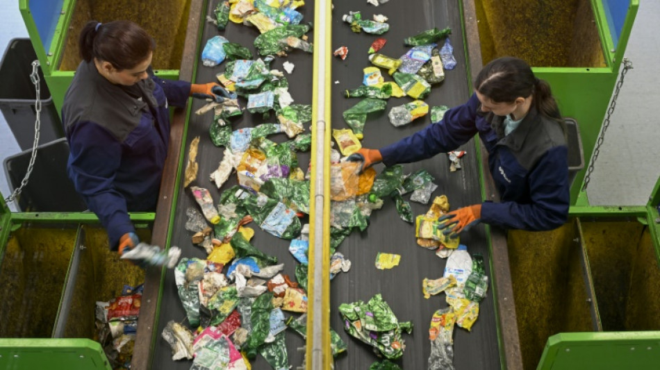 Plastique, aluminium: vers la consigne des bouteilles et canettes en France