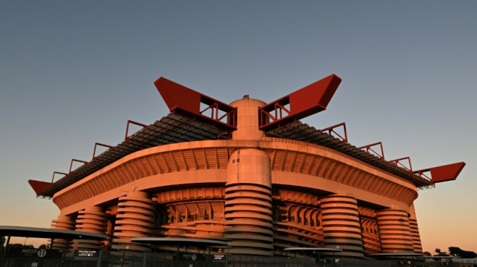 Est&aacute;dio San Siro ser&aacute; demolido ap&oacute;s aprova&ccedil;&atilde;o de venda para Milan e Inter