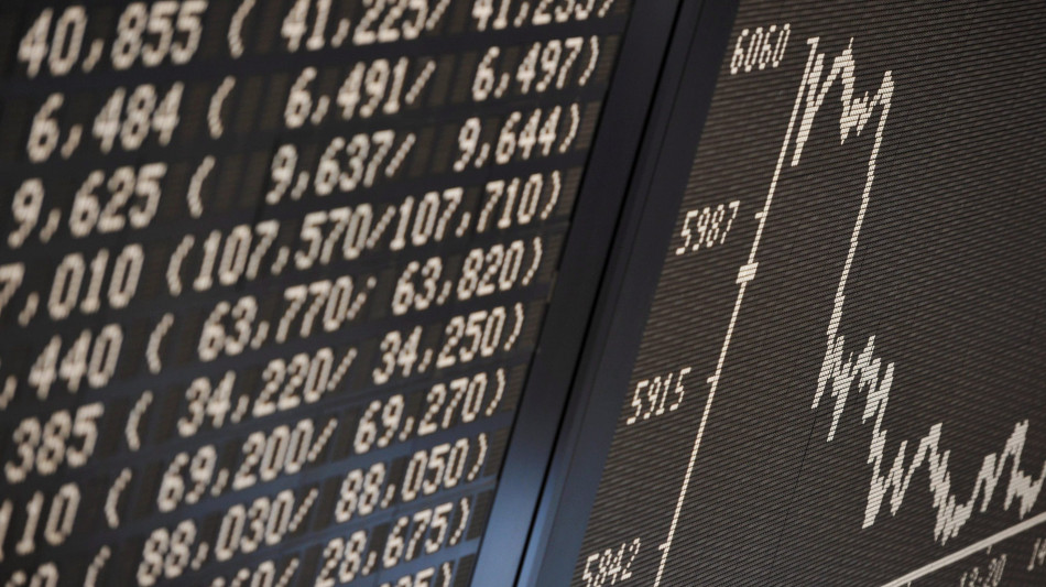 Borsa: Europa chiude contrastata, Parigi -0,16%