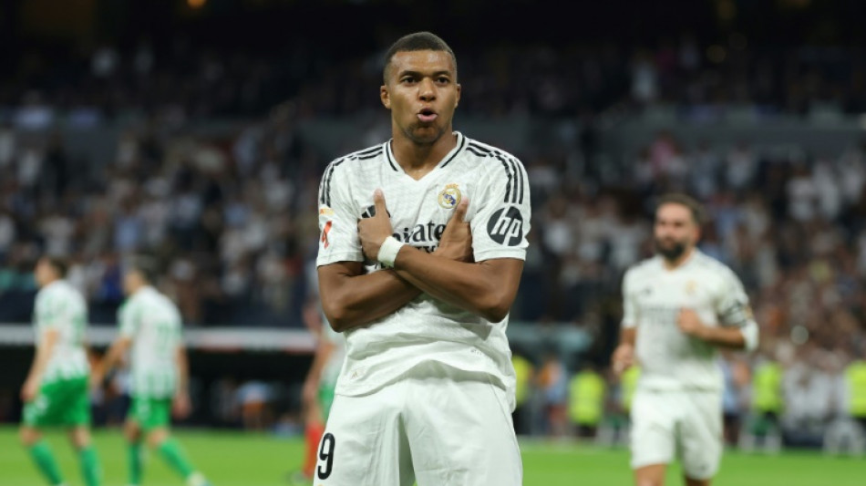 Equipe de France: les habits neufs du capitaine Mbapp&eacute;