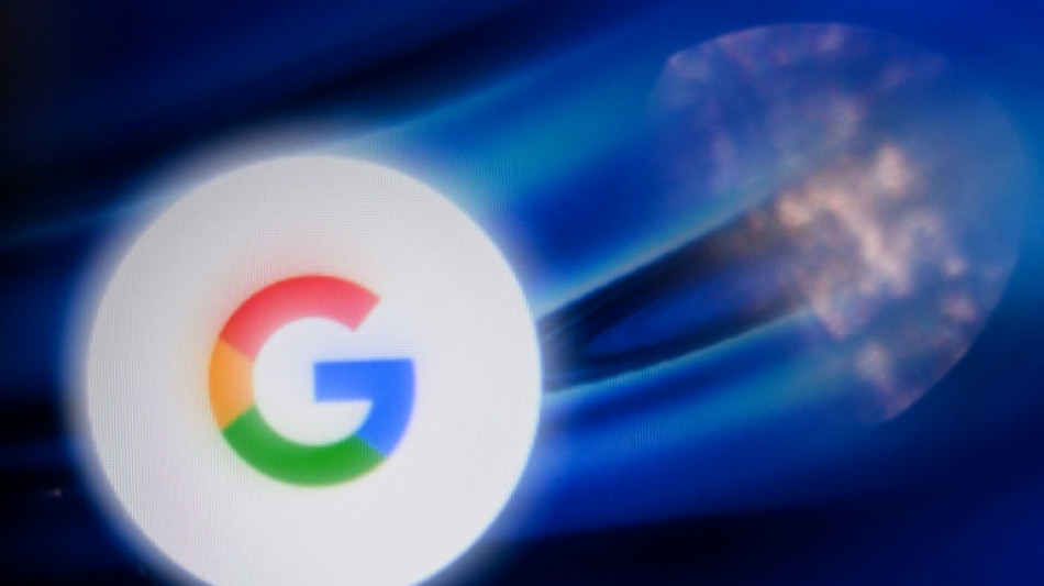 Hong Kong dice que Google tiene "obligaci&oacute;n moral" de retirar canci&oacute;n de protesta