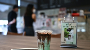 Bebida gelada vira s&iacute;mbolo de 'trai&ccedil;&atilde;o pol&iacute;tica' na Tail&acirc;ndia