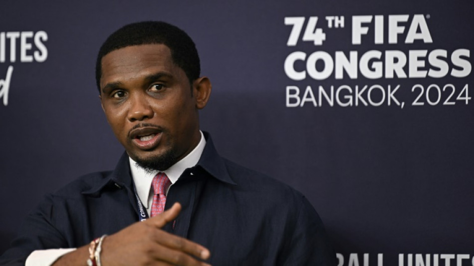 Eto'o se desculpa e mant&eacute;m Marc Brys como t&eacute;cnico da sele&ccedil;&atilde;o de Camar&otilde;es