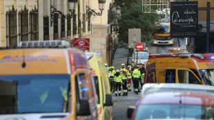Dois mortos e dois desaparecidos no desabamento parcial de prédio em Madri