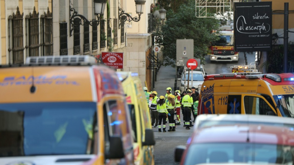 Quatro desaparecidos em desabamento parcial de prédio em Madri