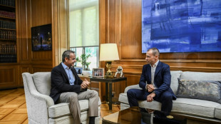 Presidente da Uefa diz que viol&ecirc;ncia no futebol &eacute; um 'c&acirc;ncer a ser eliminado'