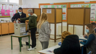 Alta participaci&oacute;n en re&ntilde;idas elecciones presidenciales de Chipre