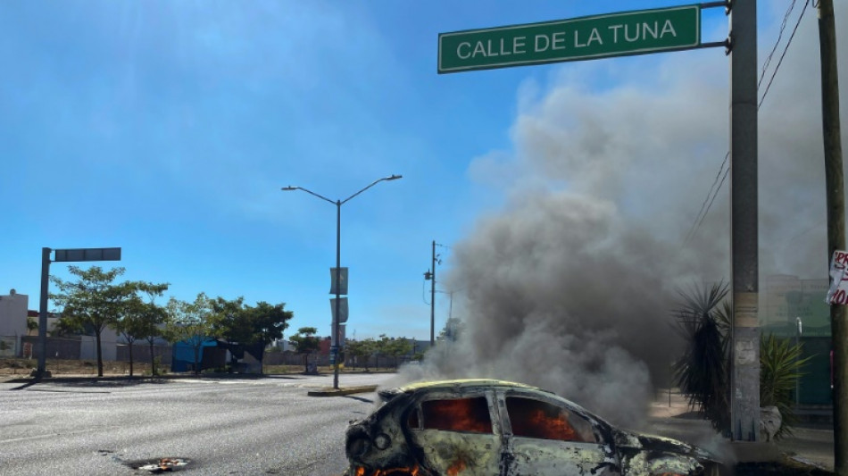 Captura de hijo del "Chapo" en M&eacute;xico deja 29 muertos y una ciudad aterrorizada