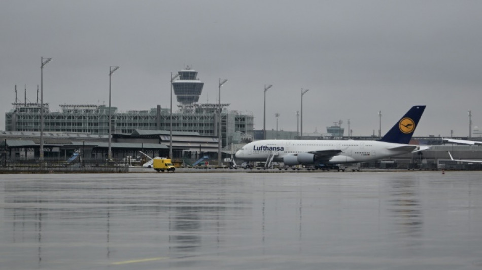Lufthansa mit Rekordumsatz - Streiks und weitere Kosten dr&uuml;cken Gewinn