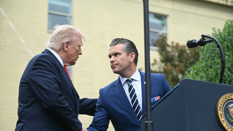 EUA mata seis pessoas em ataque contra suposta narcolancha no Caribe