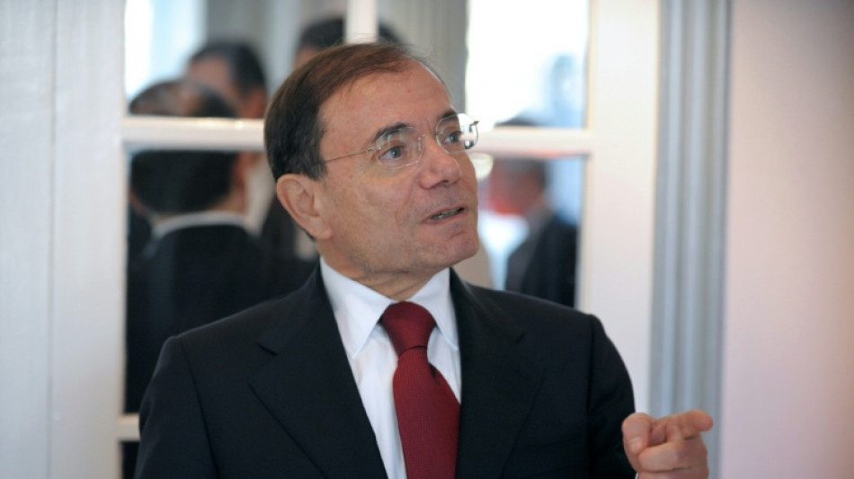 Le proc&egrave;s de l'ex-PDG de Casino Jean-Charles Naouri, jug&eacute; pour manipulation de cours, s'est ouvert