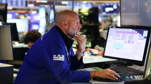 Wall Street clôture sans entrain après des données économiques en demi-teinte