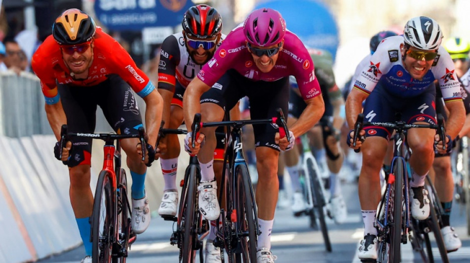 Tour d'Italie: un "tris" pour D&eacute;mare