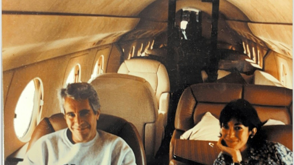 Maxwell, c&uacute;mplice de Epstein, pede indulto de Trump antes de responder a perguntas do Congresso